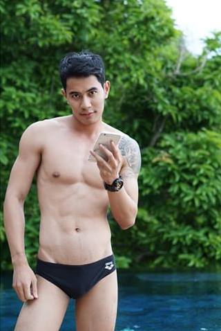 IG@patt_barrister ซิกแพคแน่น