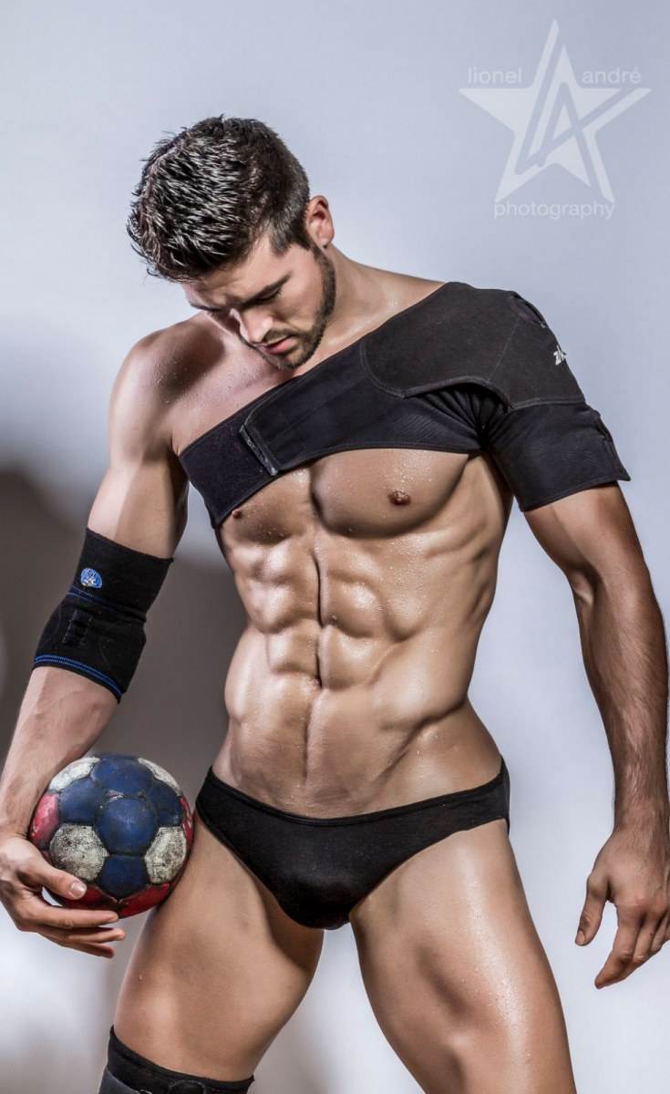 Hot guy in underwear 104