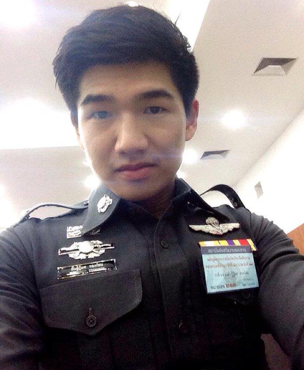 พี่หมวดอิ๊ก ตี๋ขาว กล้ามแน่น #ทีมตำรวจ #ตำรวจหล่อมาบอกต่อคับ