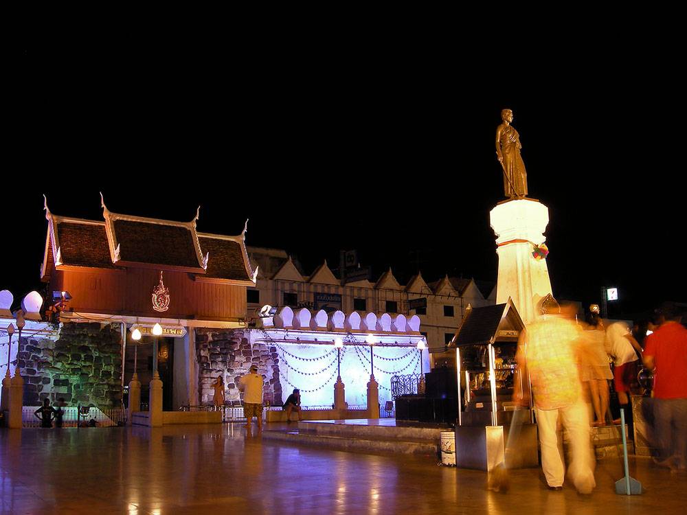 Korat at Night 2016