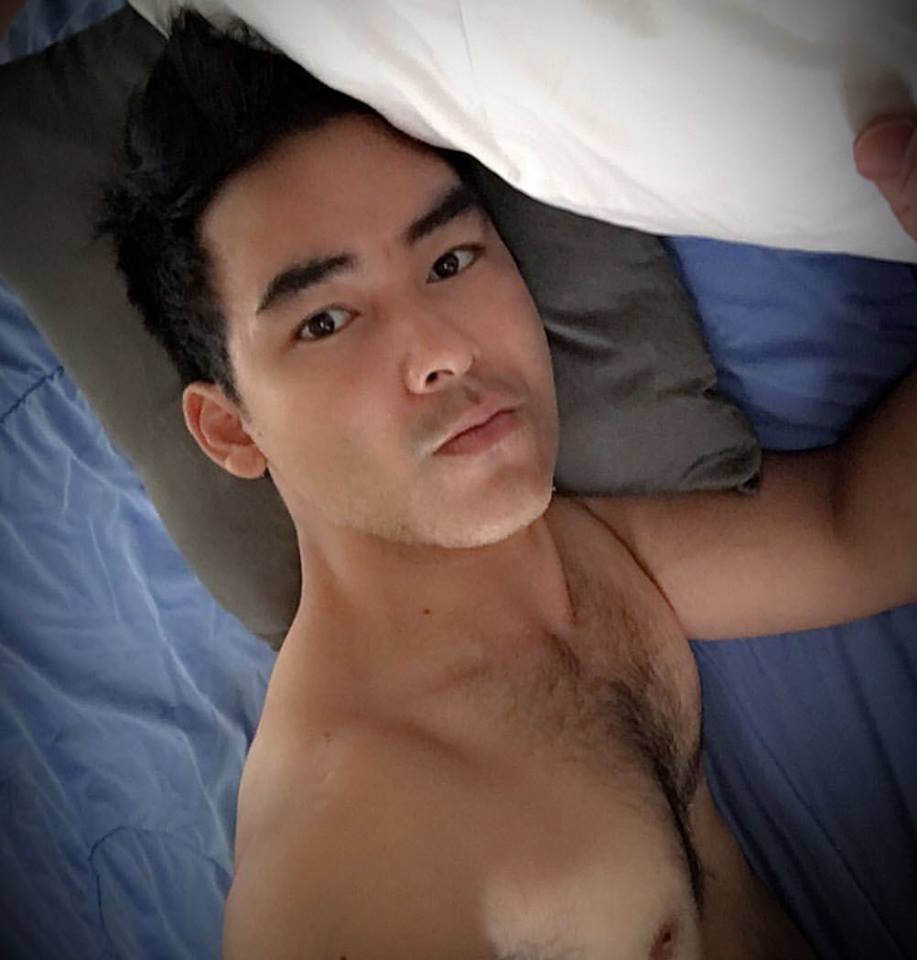 เลียเลยรอไร