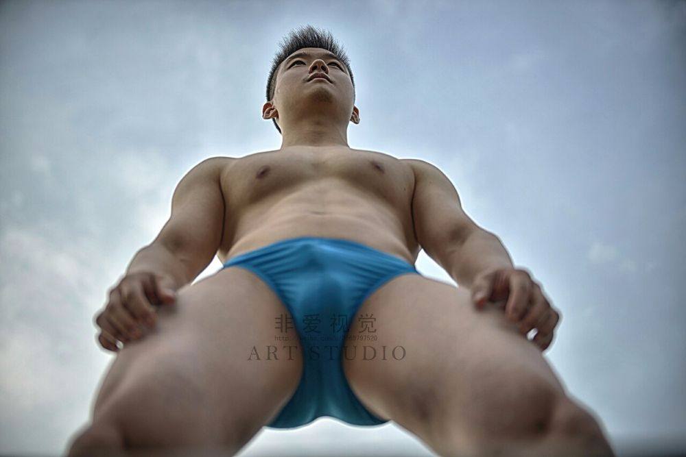 หนุ่มจีนสุดแซ่บ
