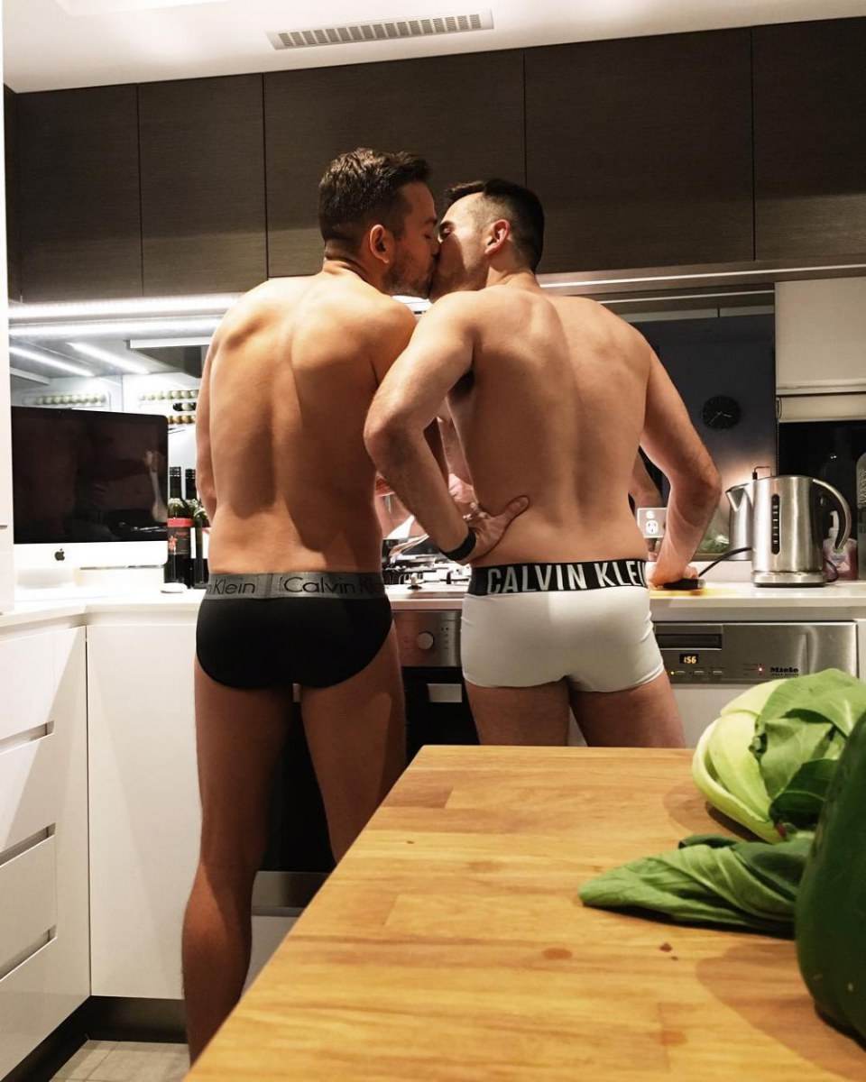 Hot guy in underwear 111