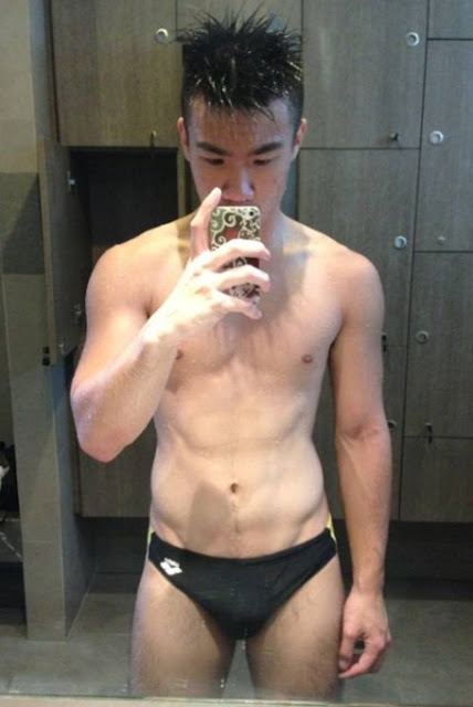 Hot guy in underwear 111