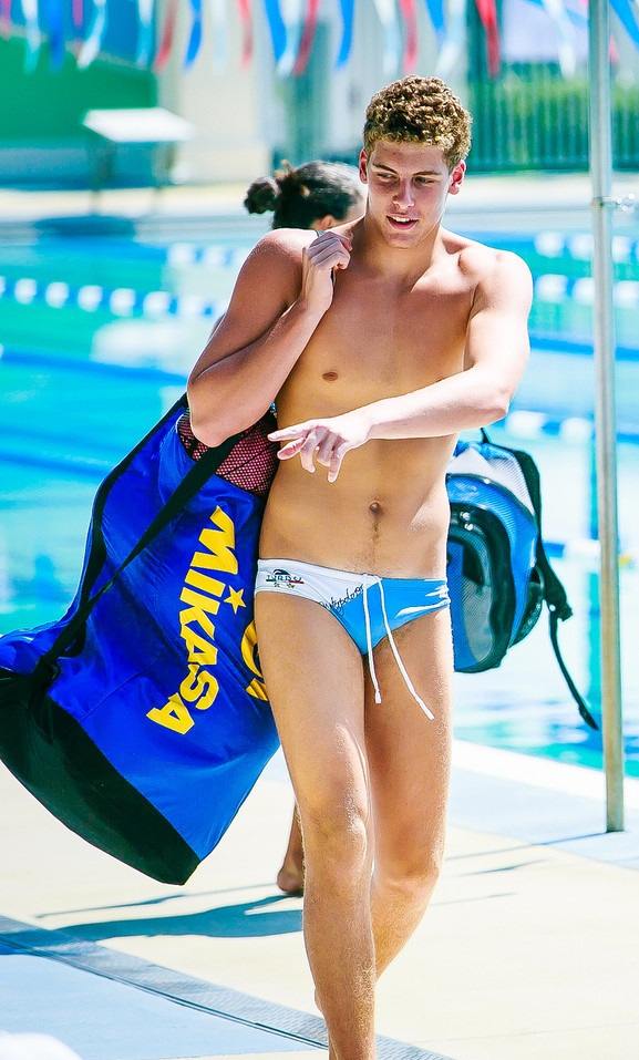 Hot guy in underwear 111