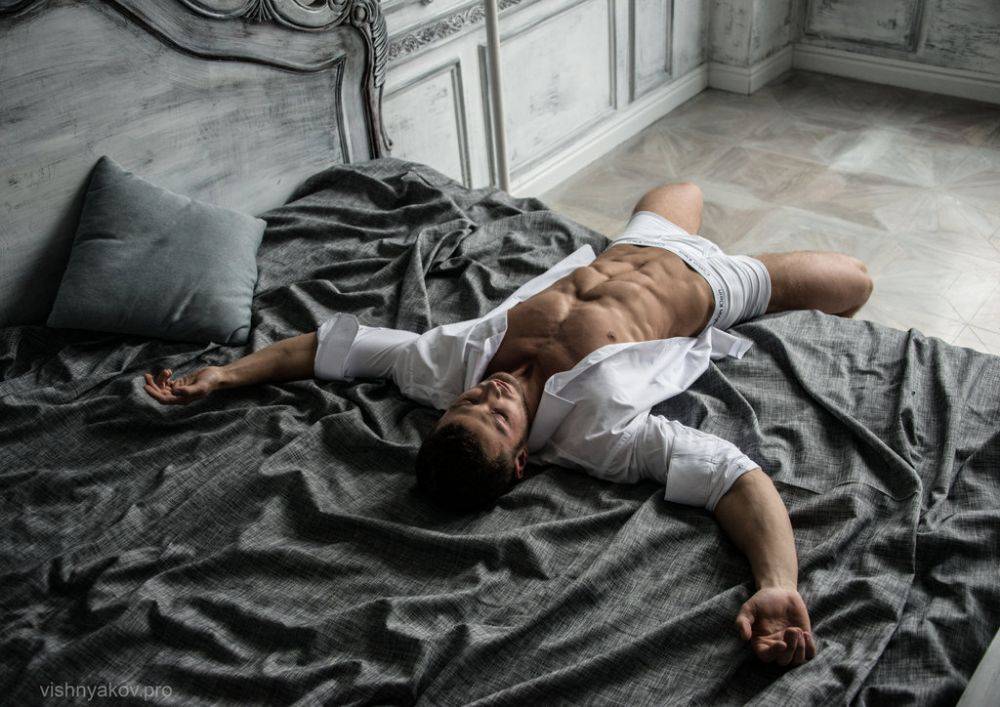 Hot guy in underwear 114
