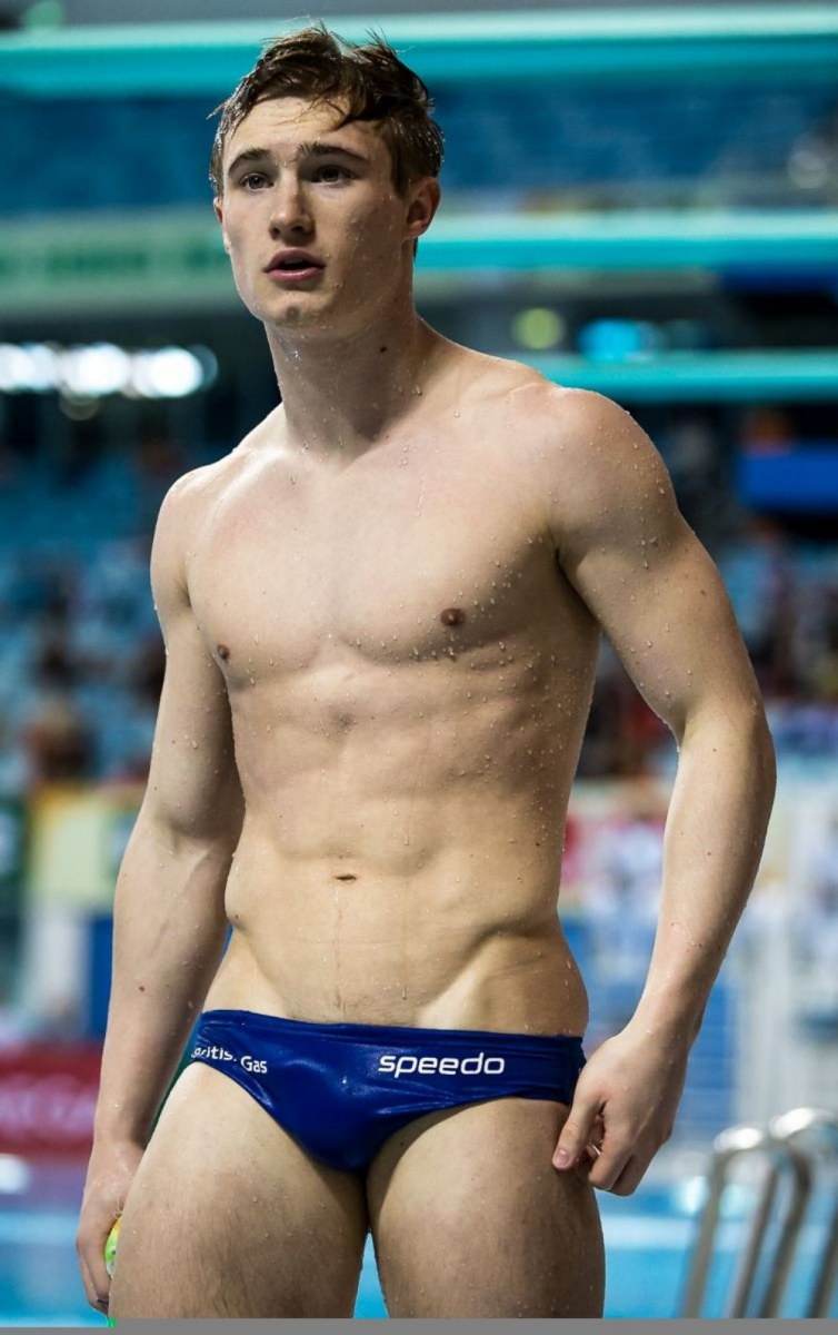Hot guy in underwear 114