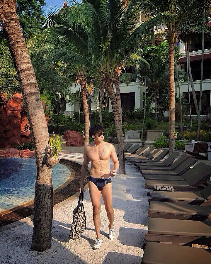 Chanin Phayakkong หล่อ แซ่บ ซิกแพค