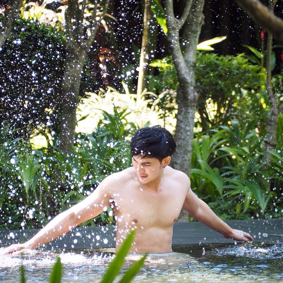 Chanin Phayakkong หล่อ แซ่บ ซิกแพค