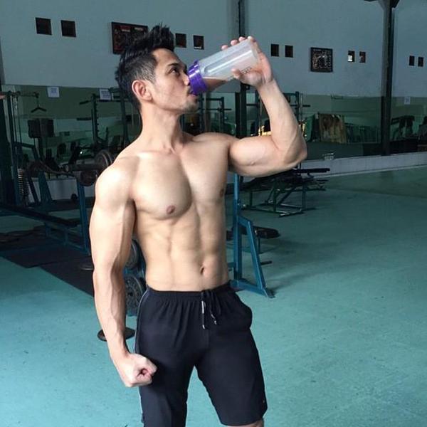 ฝันดีกับหนุ่มๆ