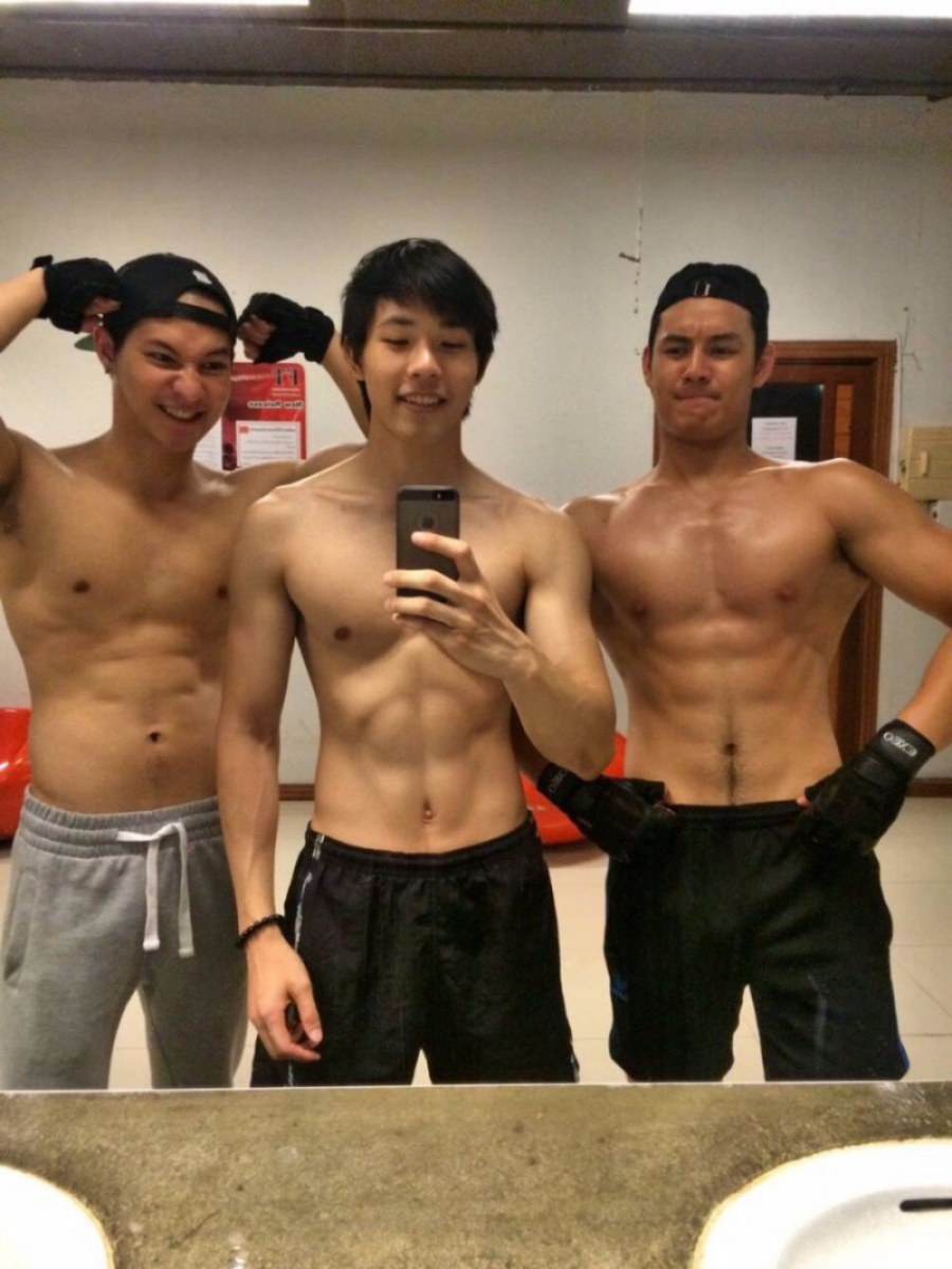 ฝันดีกับหนุ่มๆ