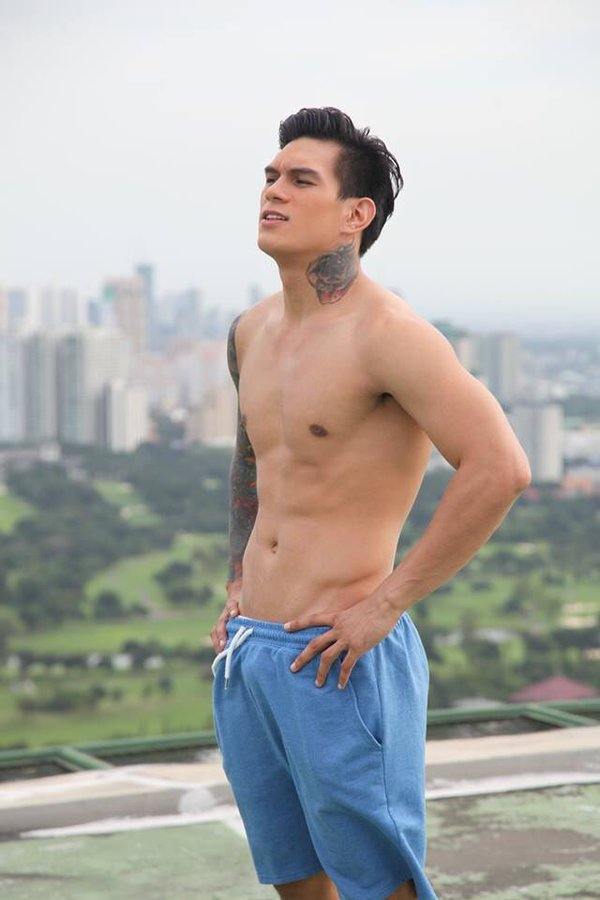 หนุ่มๆพาเพลิน