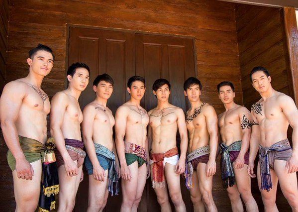 หนุ่มๆพาเพลิน