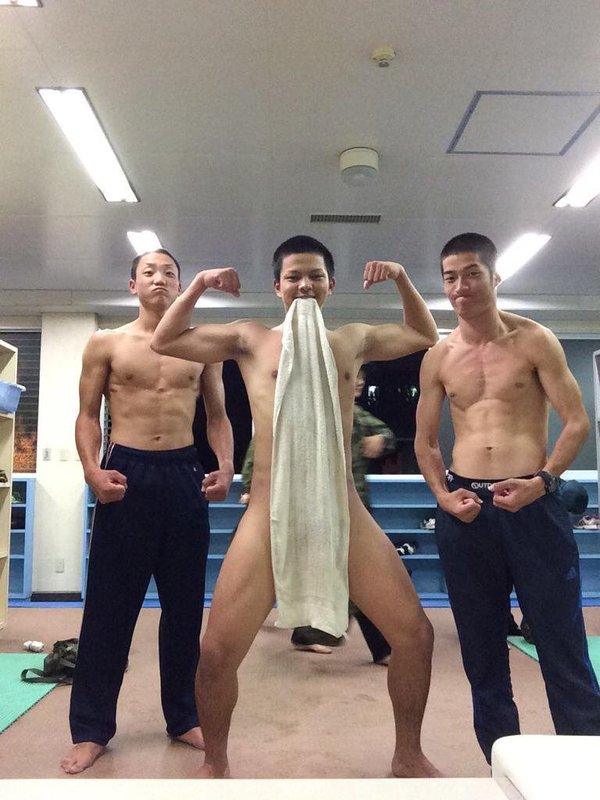หนุ่มๆพาเพลิน