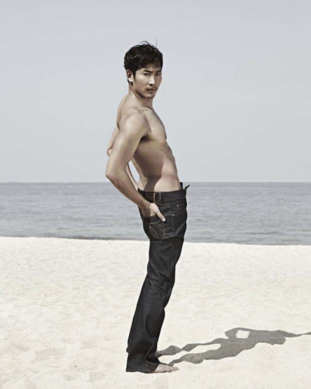 แซ่บอะ ! ไนกี้ โชว์หุ่นสุดซิ๊ด กำเดาแทบพุ่ง