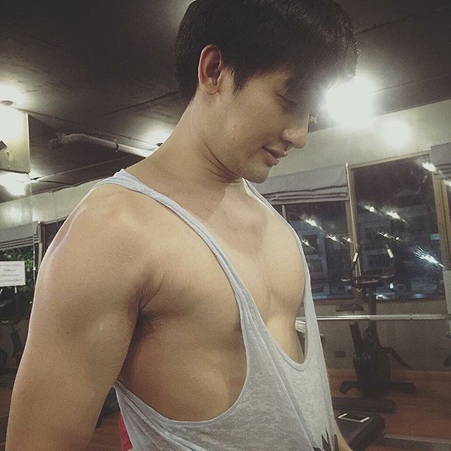 ร้อนแรง ชายดีงาม