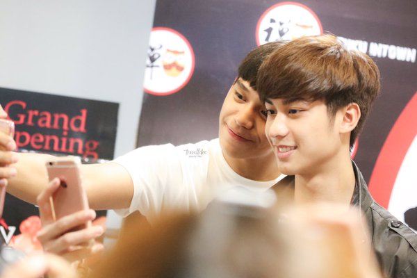 เงิน & ออกัส คู่จิ้นฟินเวอร์