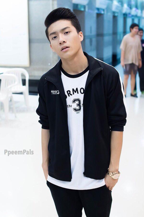 ภะภะภะ ภีมมม (เต้อ ฮอร์โมน 3) หล่อหุ่นเฟิร์มจริงๆ