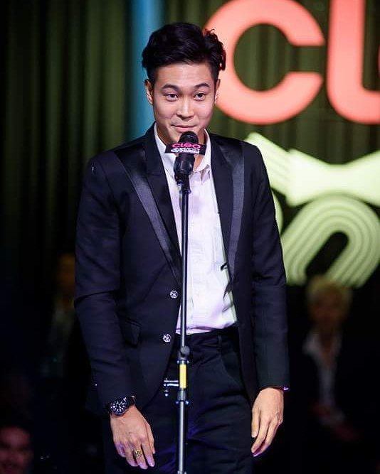 "ท็อป ทศพล" โปรไฟล์ดีดีกรีหนุ่มคลีโอ รับบทเด็กเอ๋อใน "ตี๋ใหญ่ ดับ ดาว โจร"