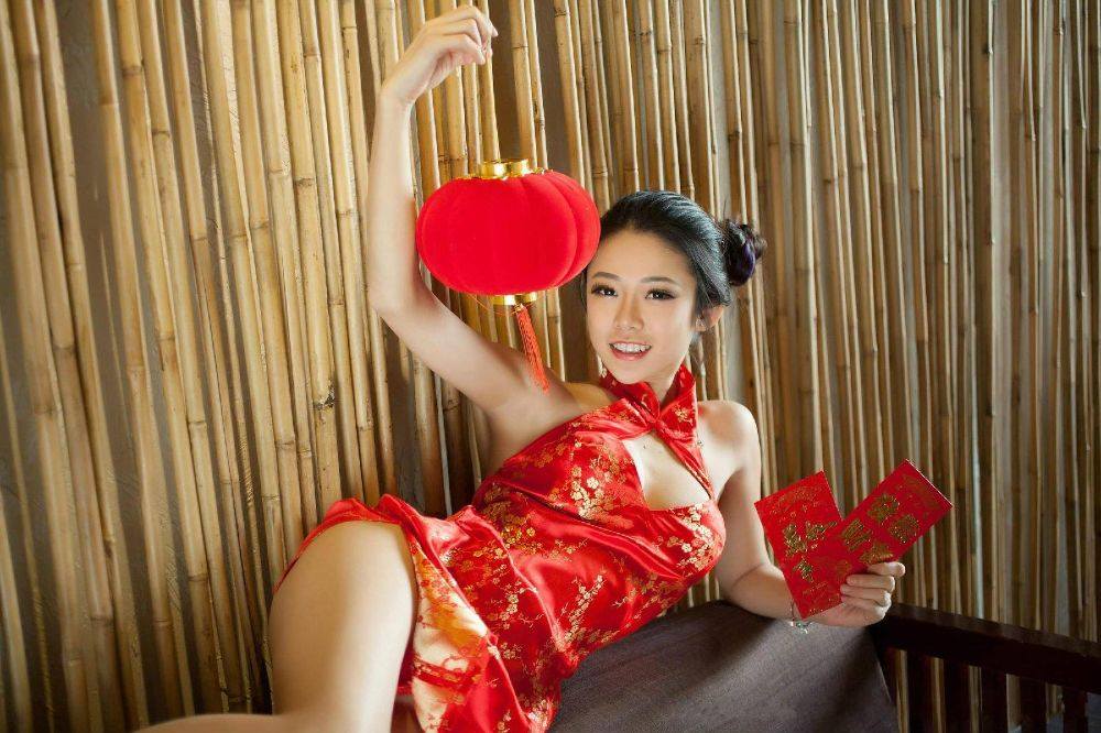 รวมมิตรสาวสวย หมวย อึ๋ม กับความพร้อมในวันตรุษจีน [18+]