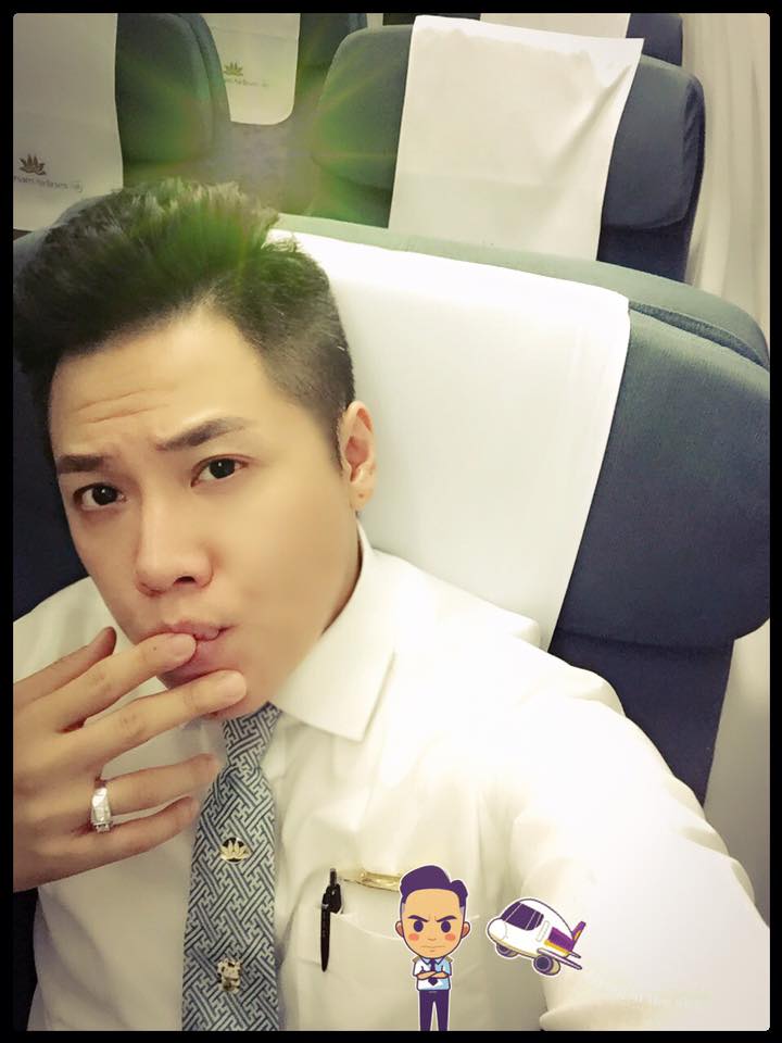 สจ๊วตจากเวียดนามแอร์ไลน์ (Vietnam Airlines)