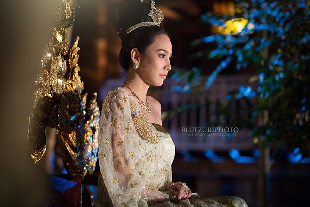 อัพเดท เพลิงพระนาง >>ละครที่สื่อมวลชน ดาราต่างช่อง ไฮโซ ให้ความสนใจมากๆ
