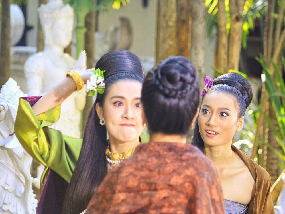 อัพเดท เพลิงพระนาง >>ละครที่สื่อมวลชน ดาราต่างช่อง ไฮโซ ให้ความสนใจมากๆ