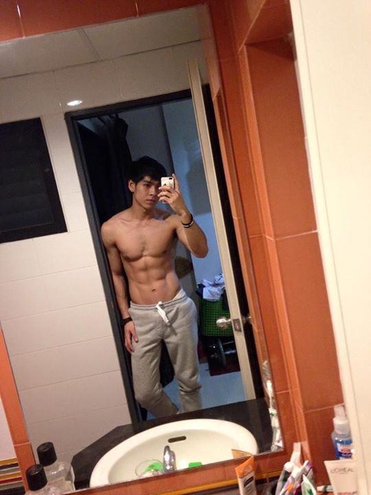 หนุ่มออม กฤษฎาหุ่นแซ่บ