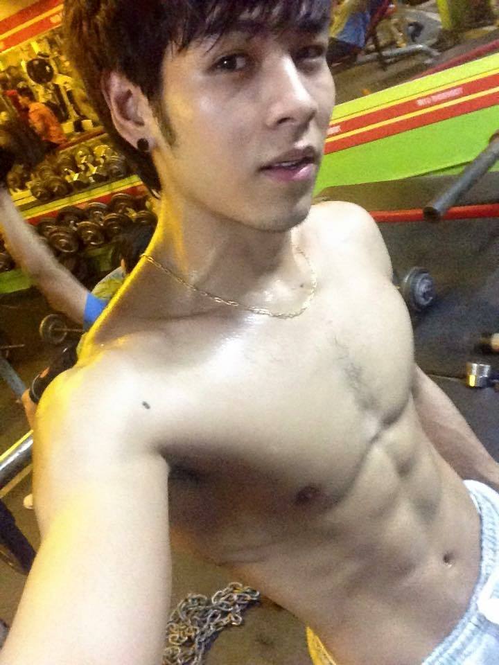 หนุ่มออม กฤษฎาหุ่นแซ่บ