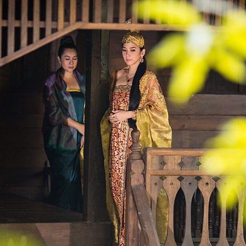 รวมภาพประกอบละครฟอร์มยักษ์ "เพลิงพระนาง" (เวอร์ชั่น 2016)