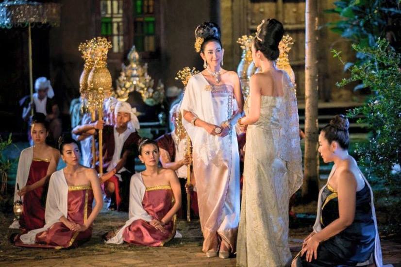 รวมภาพประกอบละครฟอร์มยักษ์ "เพลิงพระนาง" (เวอร์ชั่น 2016)