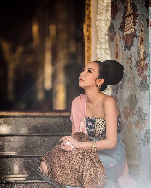 อัพเดทการถ่ายทำละครแห่งปีที่ดารา สื่อ รอดู >> เพลิงพระนาง