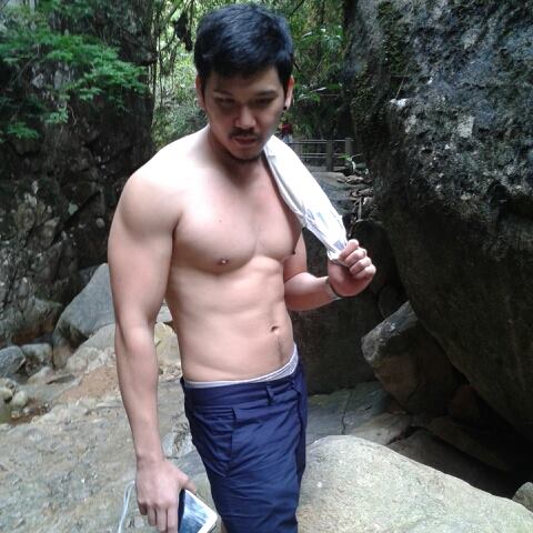 ถอดโชว์เรือนร่าง 1040