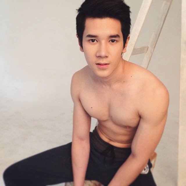 แบ่งมาให้เลีย