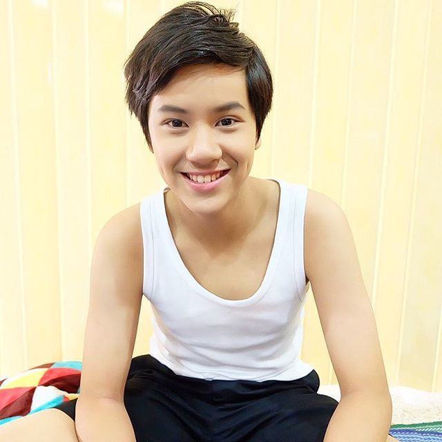 ชอบมากเลย!! ดาวรุ่งน้องใหม่ นนน กรภัทร์ นักแสดงหล่อใสปิ้ง จาก "รุ่นพี่"