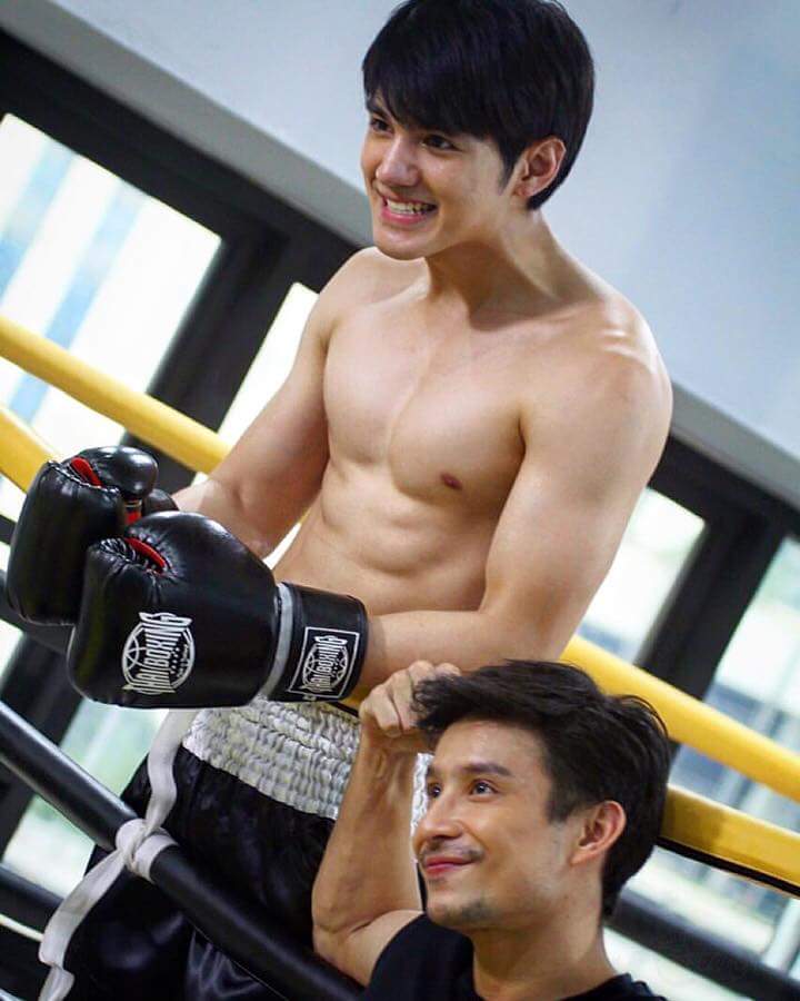 ข่วล่ำฉ่ำแฉะ