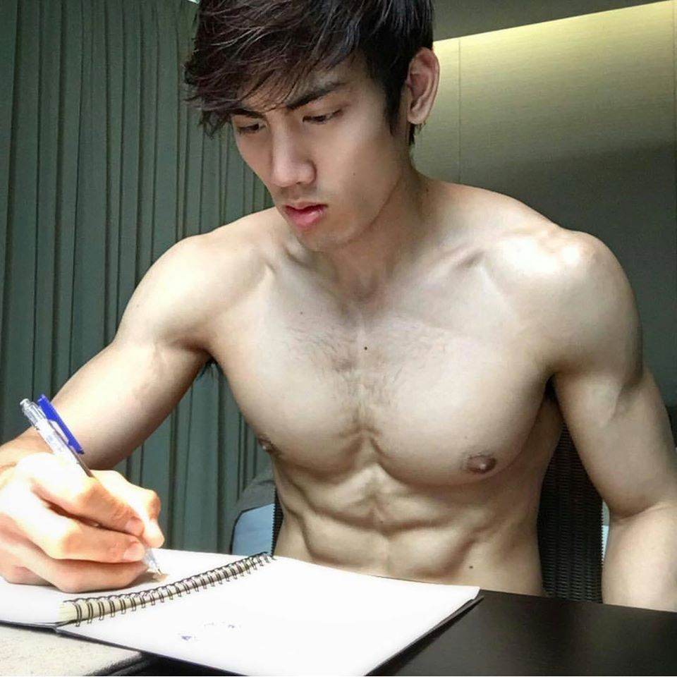ข่วล่ำฉ่ำแฉะ