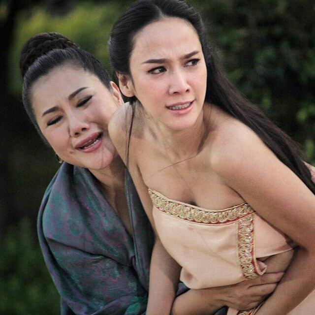 อัพเดทการถ่ายทำ ละครที่สื่อดาราสนใจ>> เพลิงพระนาง วันนี้ ตบกันแล้วจ้าา แซ่บ งานอินเนอร์ต้องมา