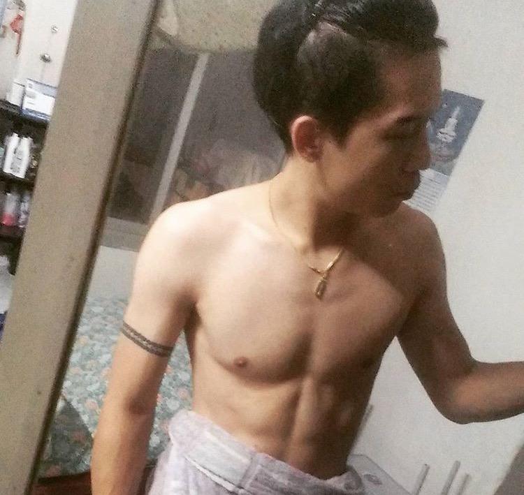 หนุ่มใหม่ #พ่อค้าแซ่บ