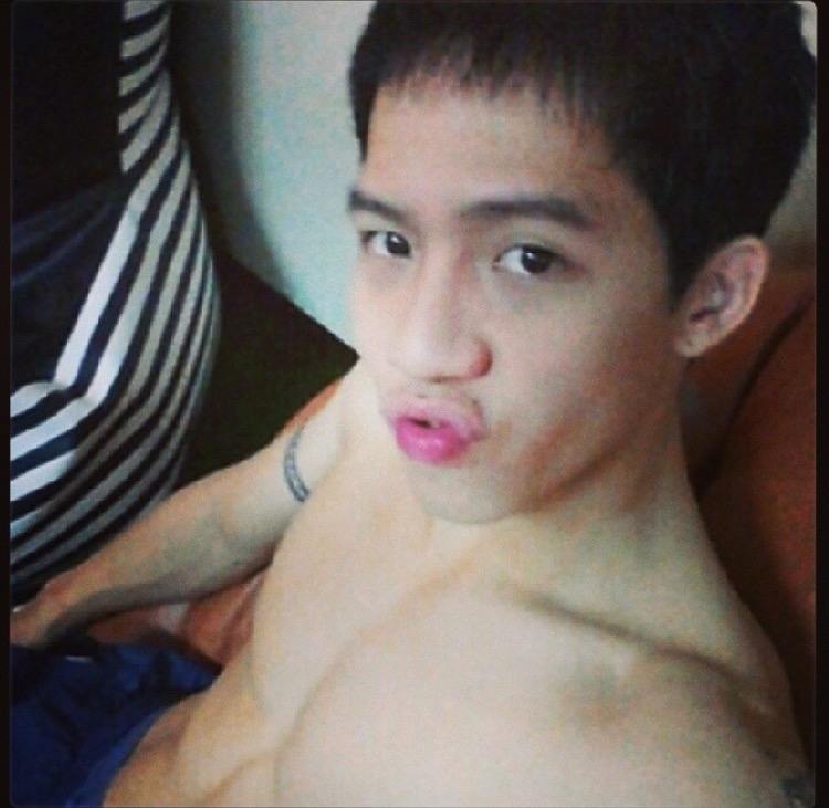 หนุ่มใหม่ #พ่อค้าแซ่บ