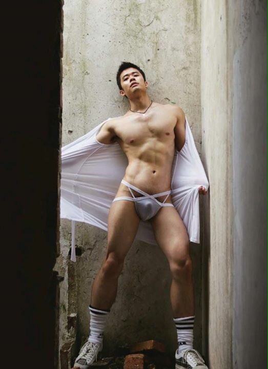 ละอ่อนหล่อ...เเค่นี้ก็ฟิน.....