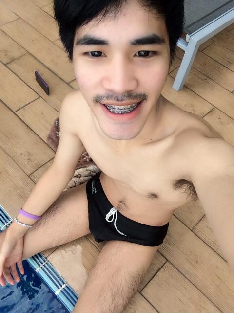 Facebook = ไอ่ลิงน้อย คิ้วปลิง'