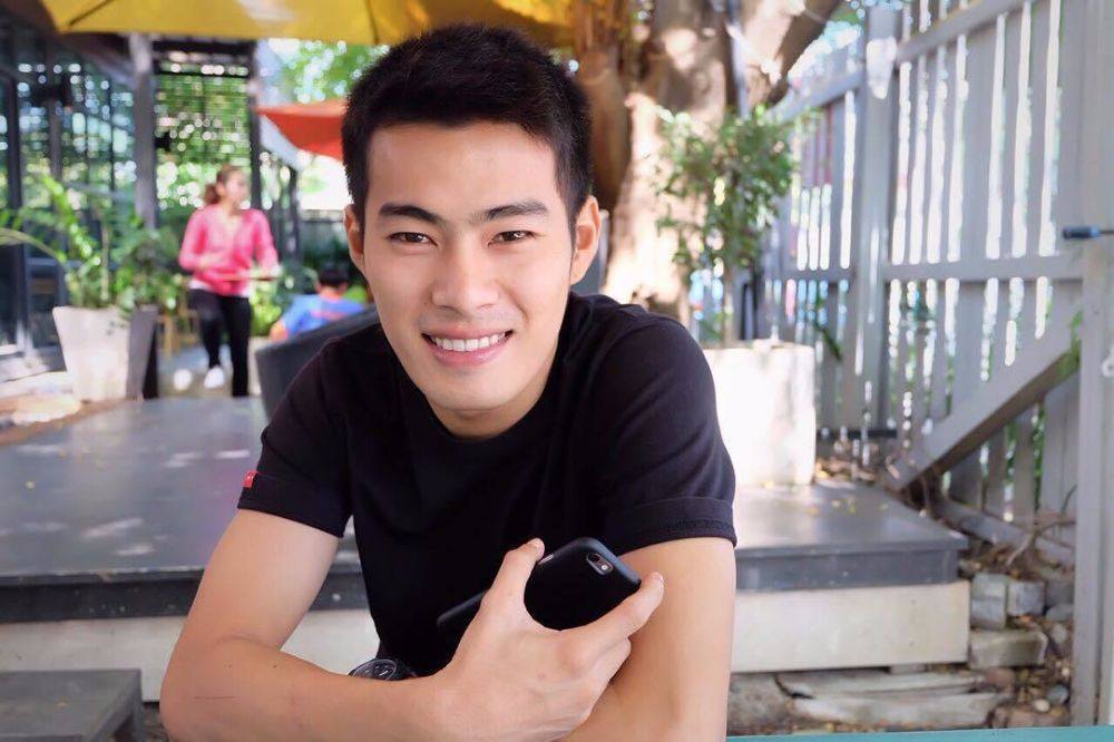 10 หนุ่มหล่อ ที่สาวๆ ยกให้เป็นสมบัติ (ความหล่อ) ของชาติ