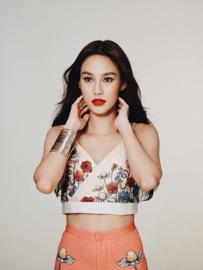 นาว ทิสานาฎ @ เบี้องหลังถ่ายแบบนิตยสาร Lisa ฉบับเดือนกุมภาพันธ์ 2559