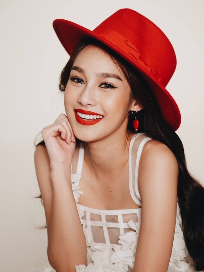 นาว ทิสานาฎ @ เบี้องหลังถ่ายแบบนิตยสาร Lisa ฉบับเดือนกุมภาพันธ์ 2559