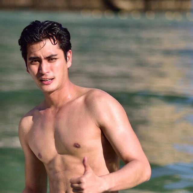 หลอน!! น่ากลัวแต่ก็น่าติดตาม ปั้นจั่น อาบน้ำ กิน นอน กับศพ