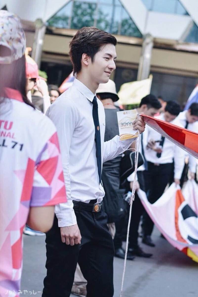 รวมหนุ่มหล่องานบอลประเพณี จุฬา-ธรรมศาสตร์ 2
