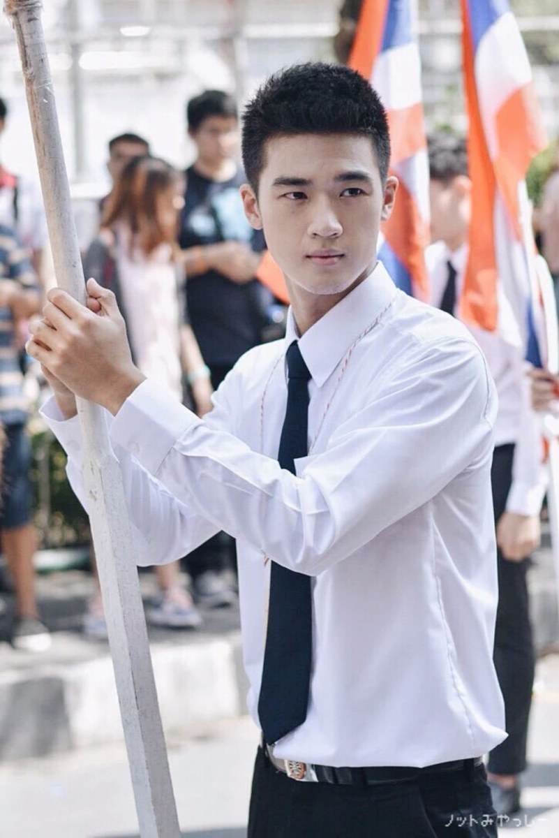 รวมหนุ่มหล่องานบอลประเพณี จุฬา-ธรรมศาสตร์ 2