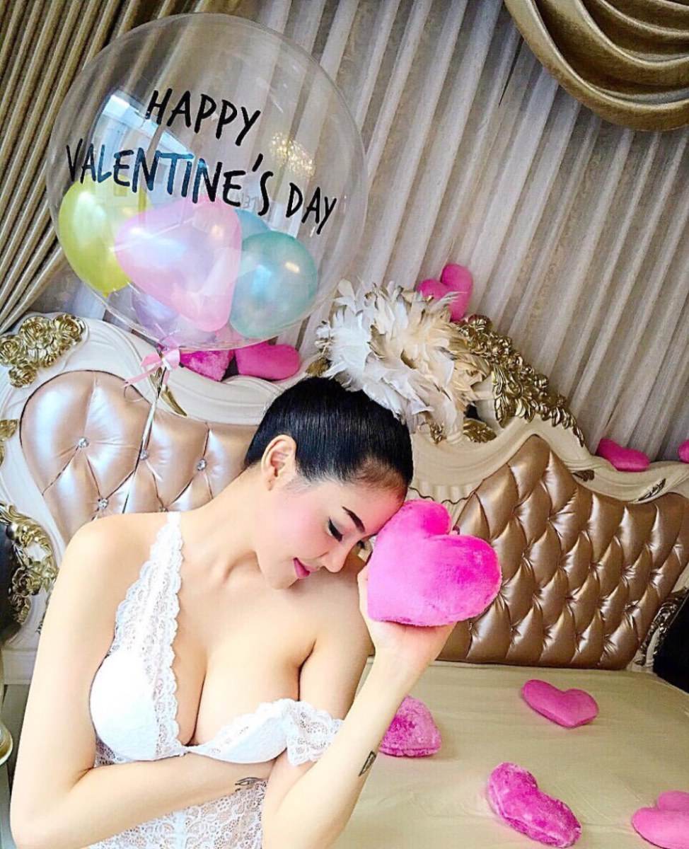ฟรุ้งฟริ้งเบาๆวันแห่งความรัก กับ เก๋ เลเดอเรอร์