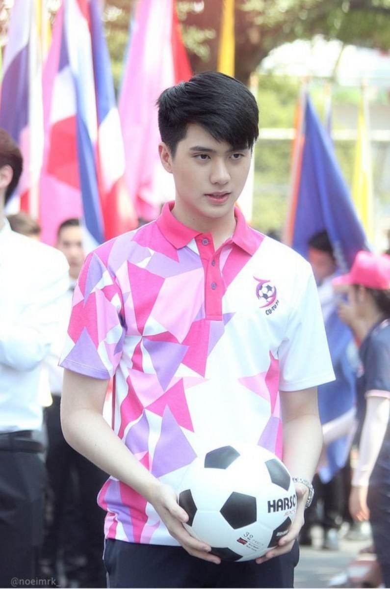 กรี๊ดหนุ่ม อิน สาริน เดือน_ม.จุฬา หรือ Dj อิน IG: inpitar